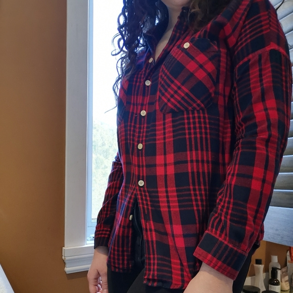 Button down shirt - Picture 2 of 7